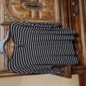 J Jill Wearever 3/4 sleeve v-neck blouse LP